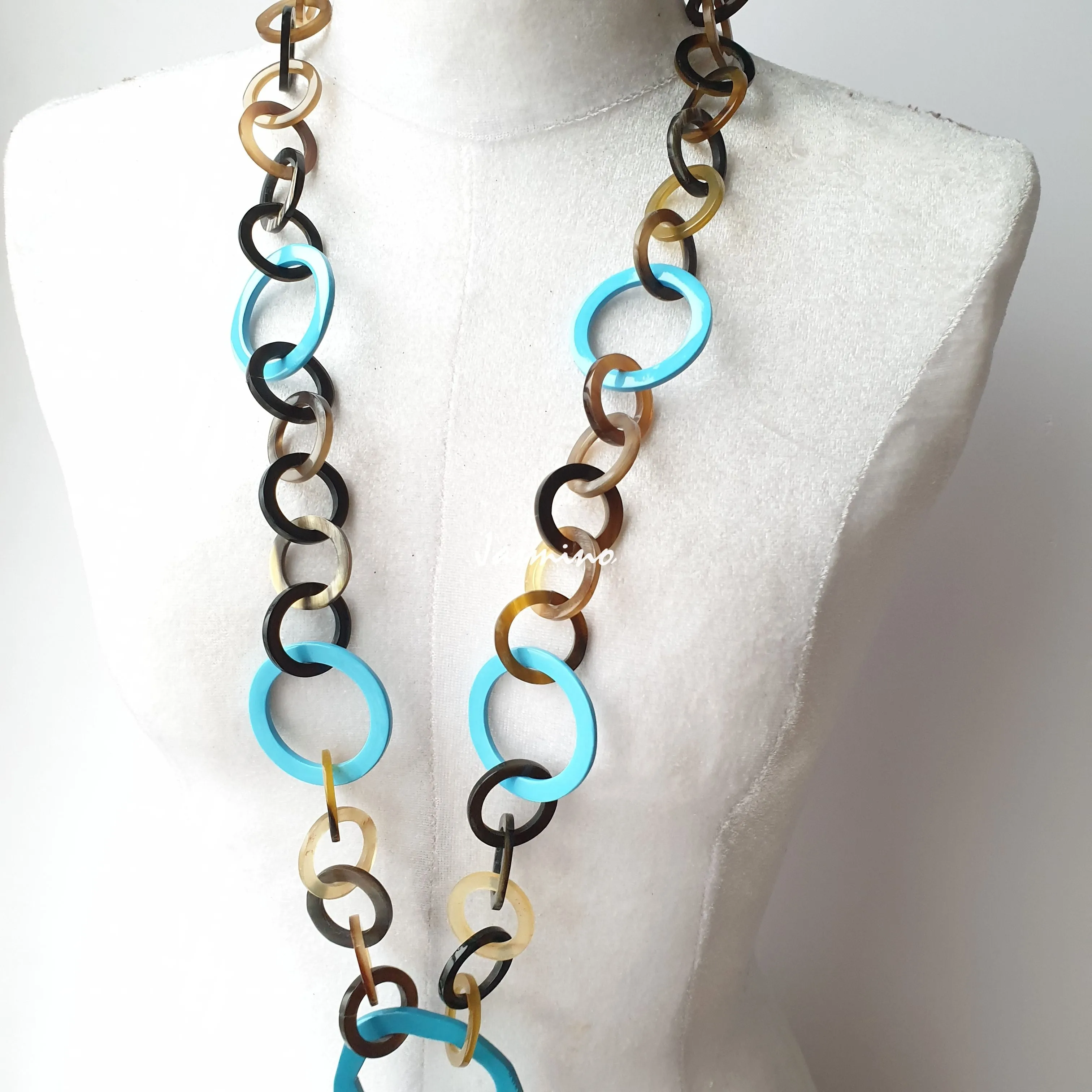 Colorful and Trendy Necklace J18058, Made by Buffalo Horn and Lacquer