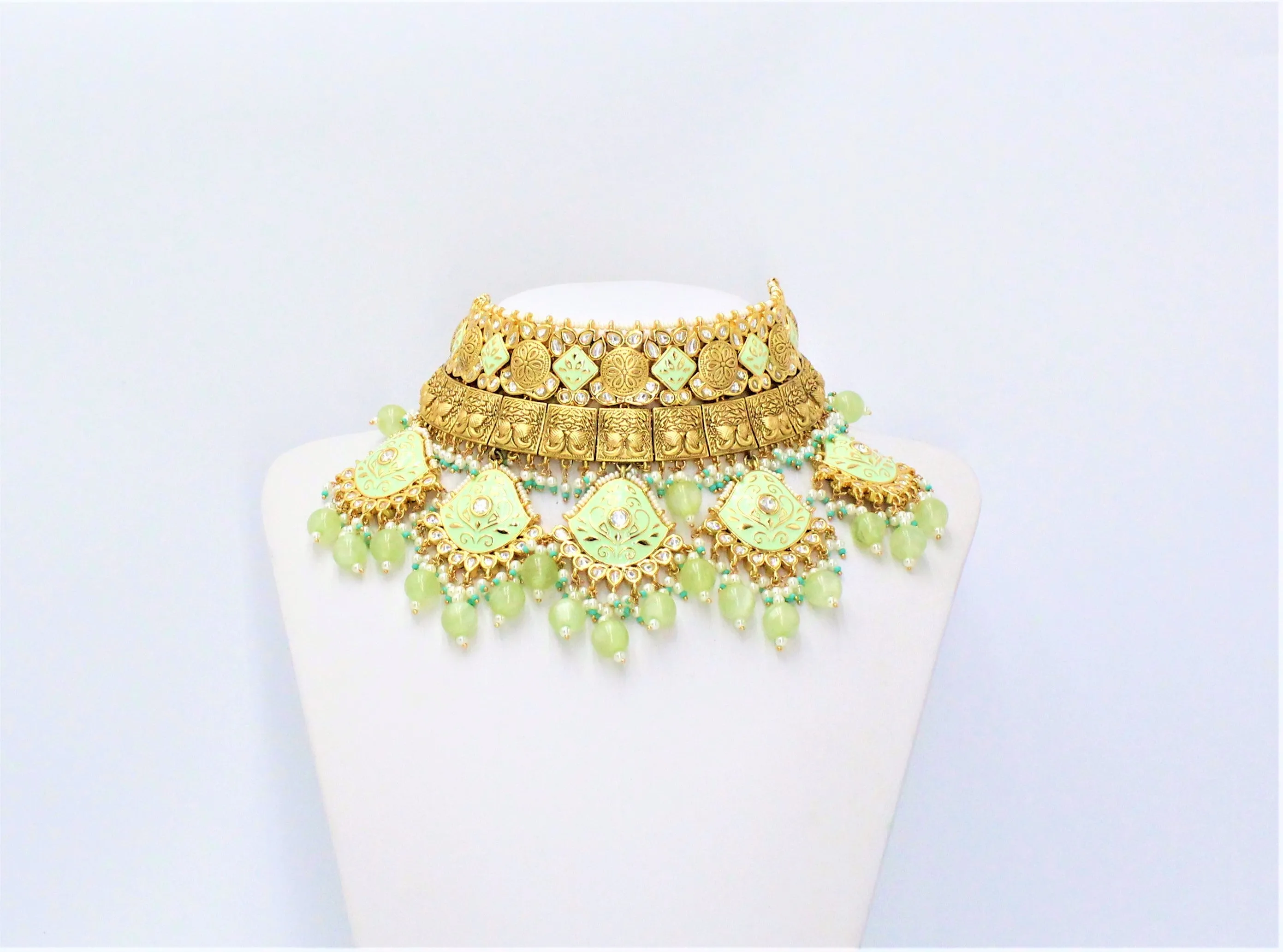 Mina Choker Set