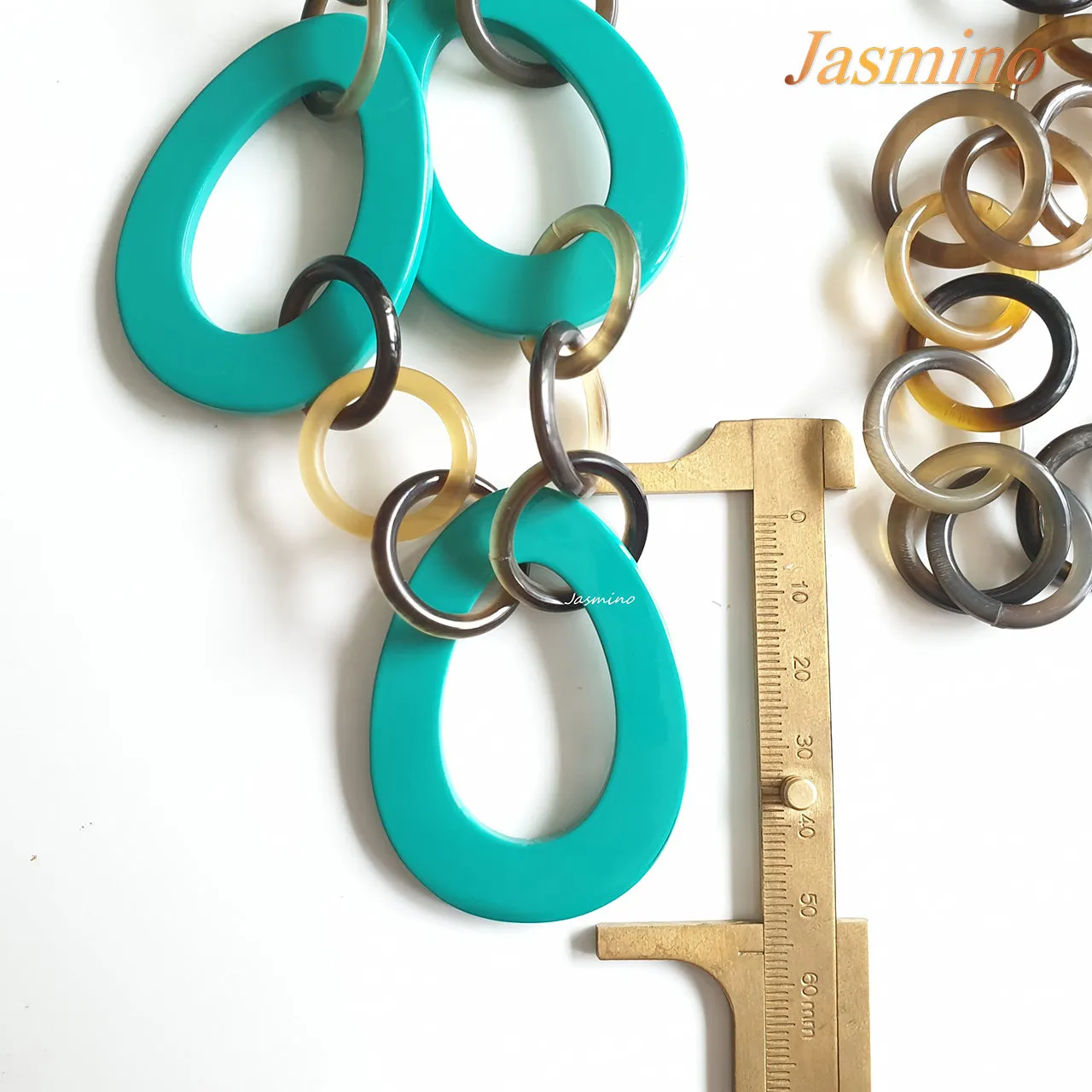 Natural Handmade Horn Necklace J17488, Source as Buffalo Horn & Lacquer