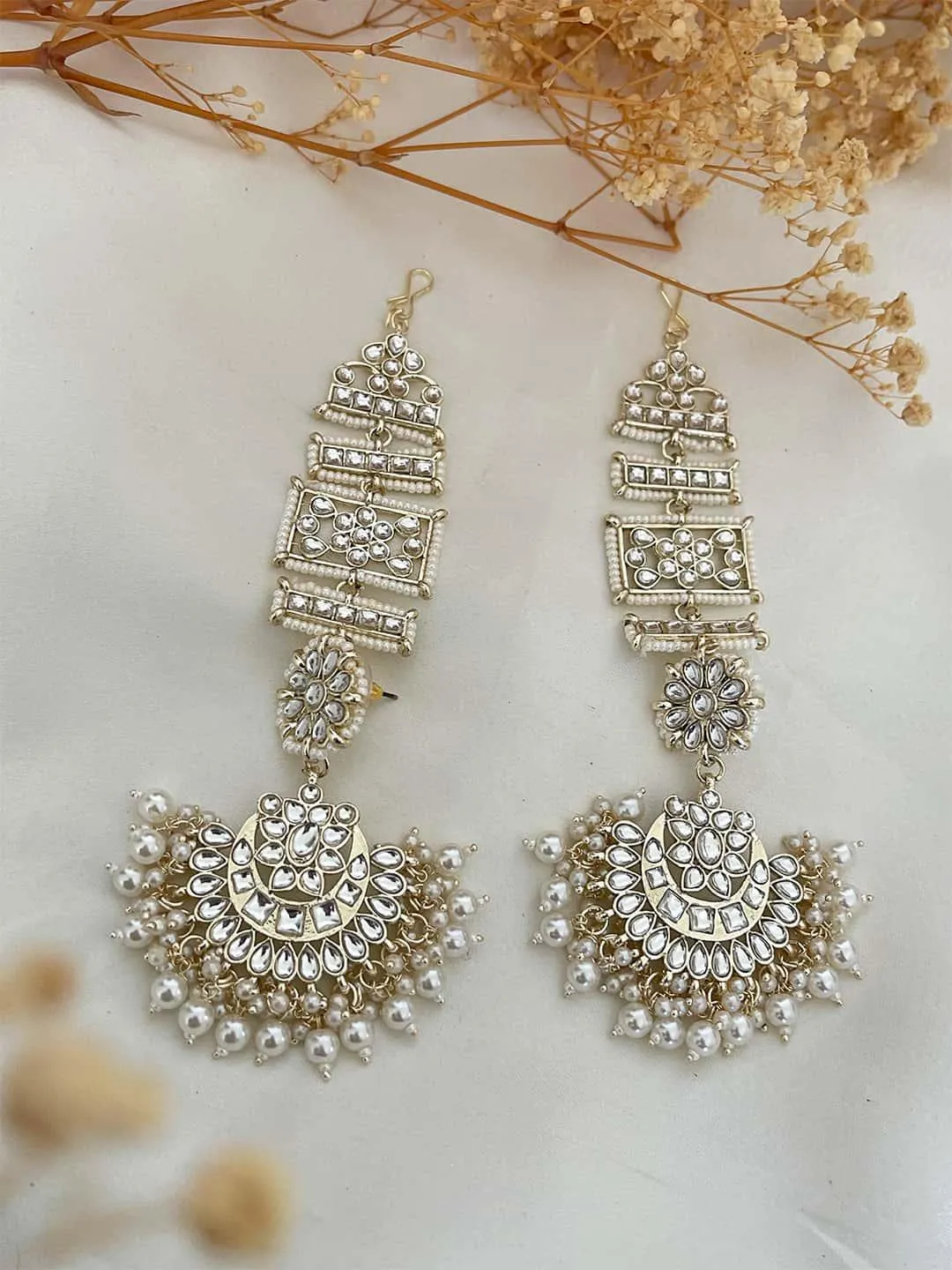Rajwadi Earring With Holder White