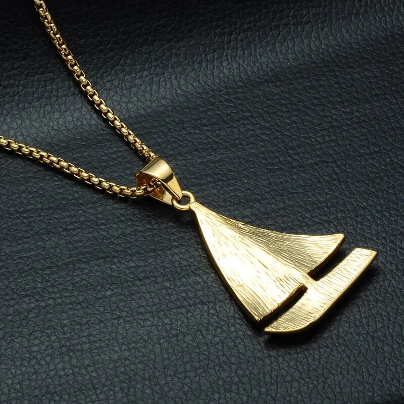 Rhinestone-Studded Gold-Plated Sailboat Bling Hip-hop Pendant Necklace