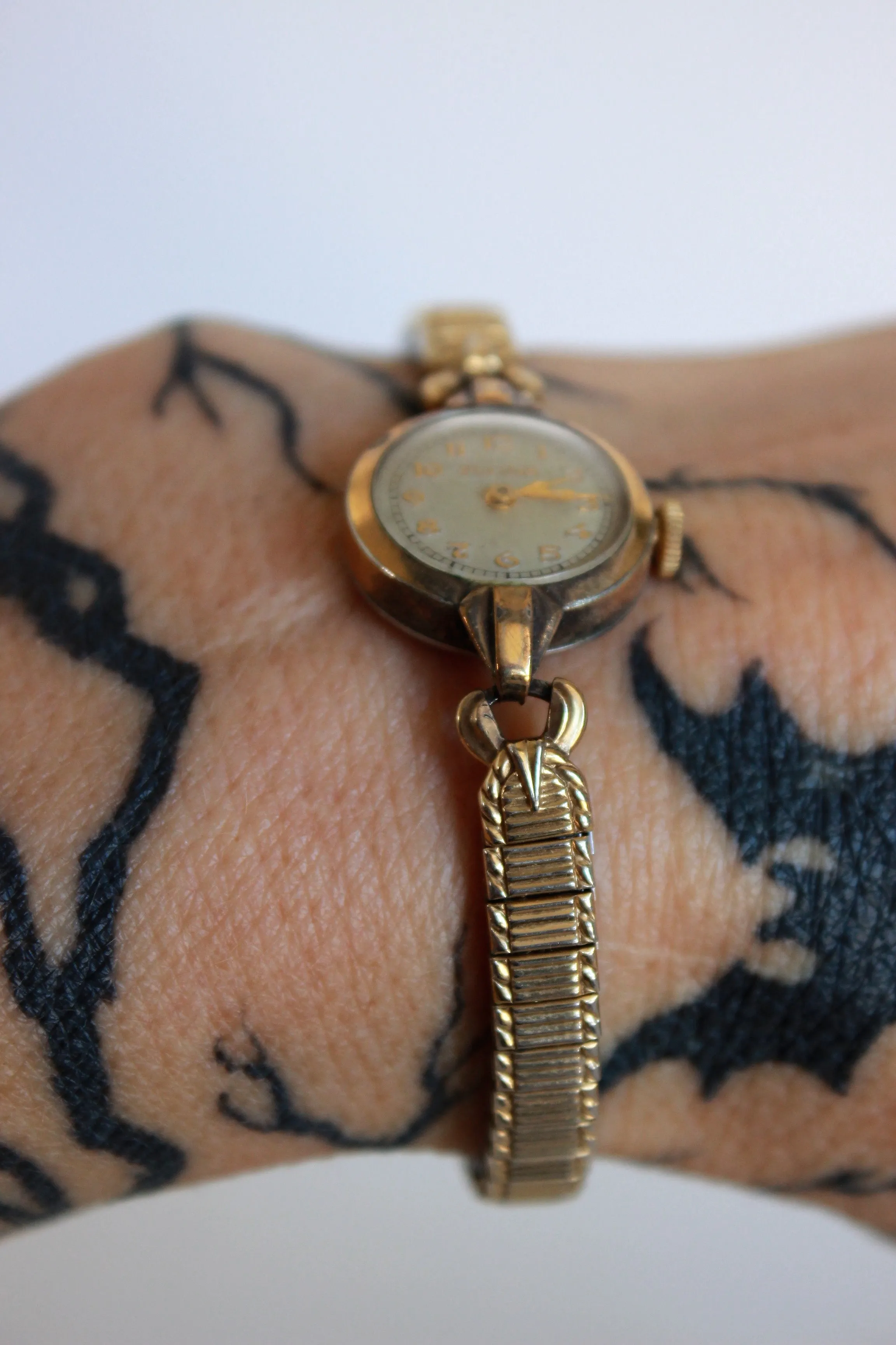 Vintage 1940s Bulova Ladies Wrist Watch